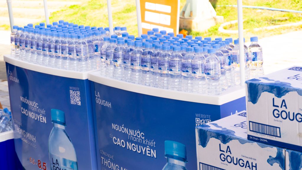 Nước uống đóng chai La Gougah tại sự kiện giải chạy