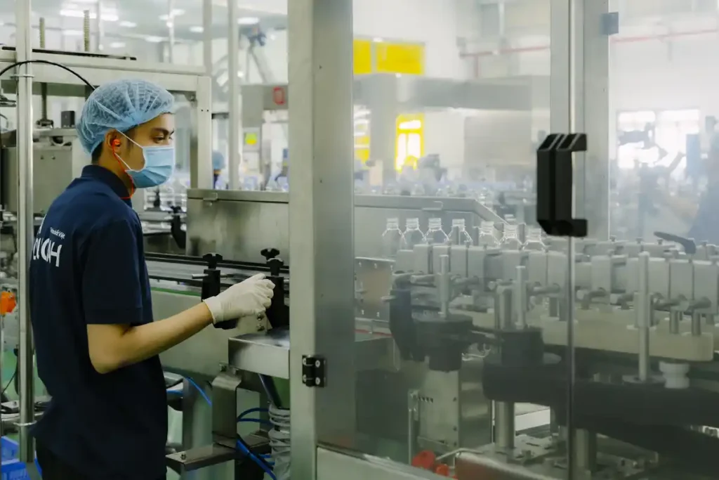 Hình ảnh tại nhà máy sản xuất nước uống đóng chai La Gougah